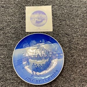 1969 Bing & Grondahl B&G Christmas Plate  "ARRIVAL OF CHRISTMAS GUESTS"